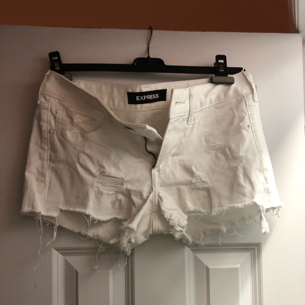 white jean shorts